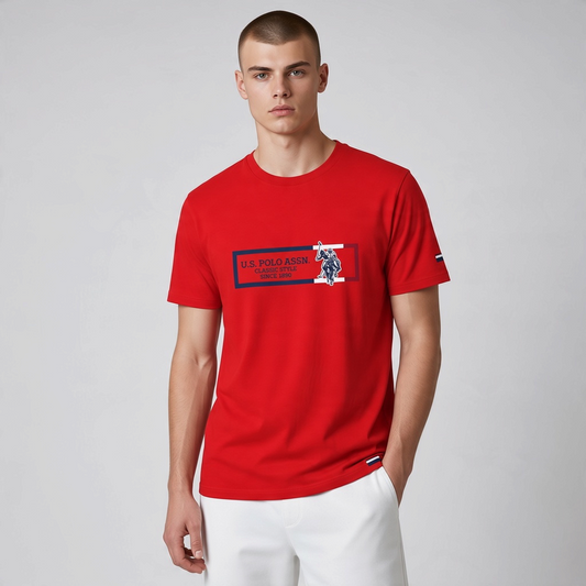 Camiseta roja de algodón para hombre de www.treshop.com.co con logo estampado y cuello redondo