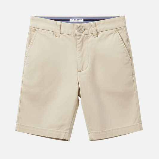 Bermuda beige de algodón para hombre de www.treshop.com.co con cierre de botón y detalle de cinta tricolor interna