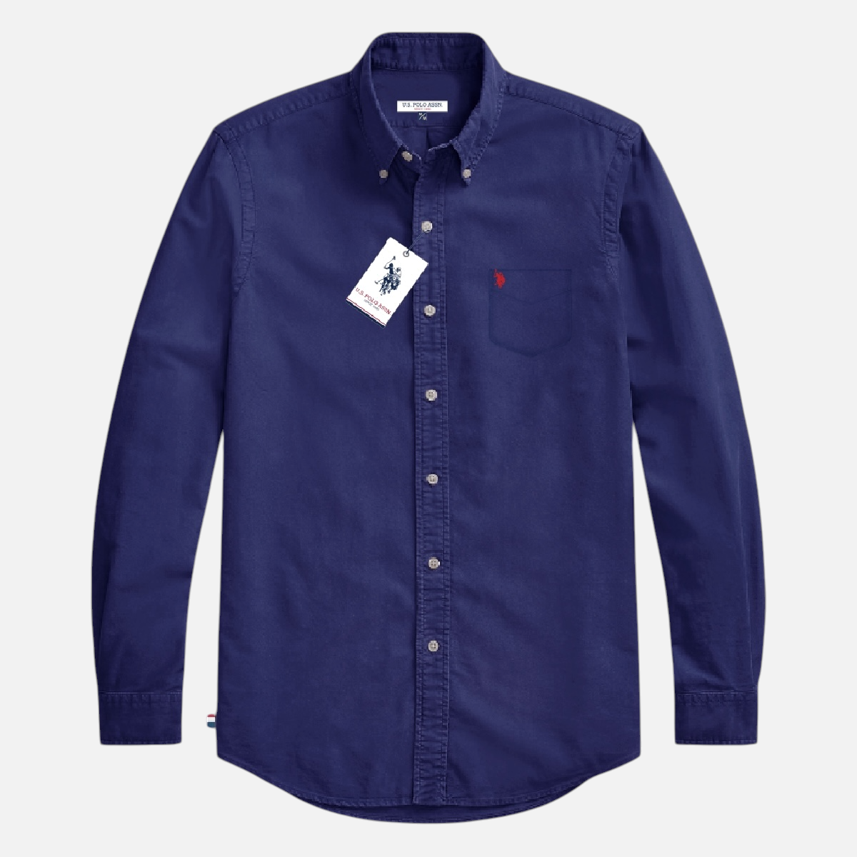 Camisa de manga larga azul www.treshop.com.co con cuello abotonado, bolsillo frontal y logo bordado en algodón