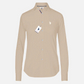 Camisa formal de manga larga para mujer www.treshop.com.co en color beige con logotipo bordado y cuello estructurado