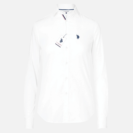 Camisa formal blanca de manga larga para mujer de www.treshop.com.co con logo bordado y cuello clásico