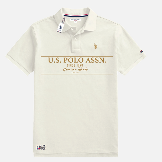 Camisa polo www.treshop.com.co color crema de algodón con estampado frontal y logo bordado para hombre