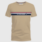 Camiseta beige de algodón www.treshop.com.co con franja horizontal tricolor y logo bordado de U.S. Polo Assn.