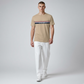 Hombre vistiendo camiseta beige de algodón www.treshop.com.co con franja horizontal y logo U.S. Polo Assn. bordado