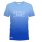 Camiseta para hombre www.treshop.com.co con efecto degradado en tonos azules y logotipo estampado en el pecho
