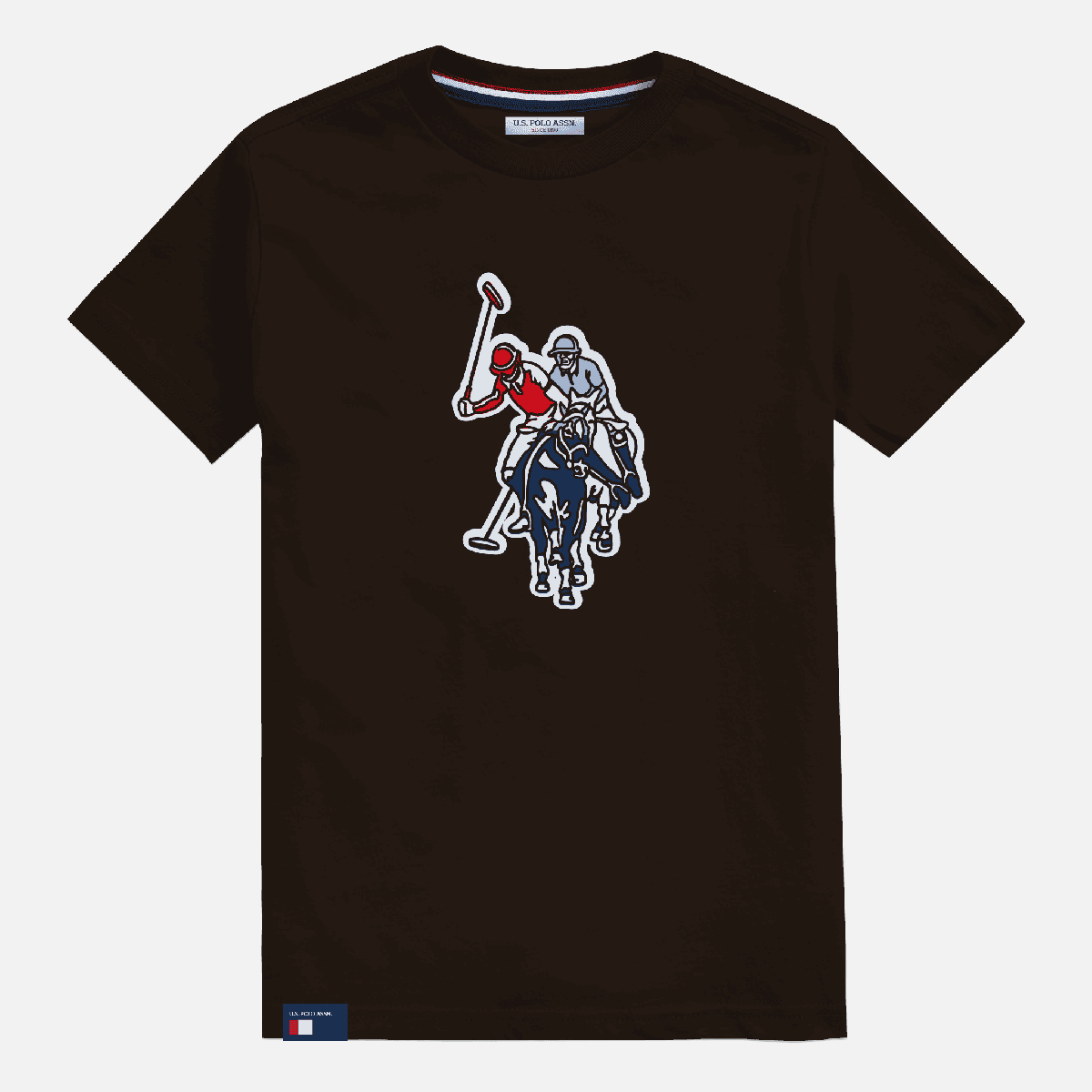 Camiseta negra de manga corta para hombre de www.treshop.com.co con el logo bordado de U.S. Polo Assn. en el pecho