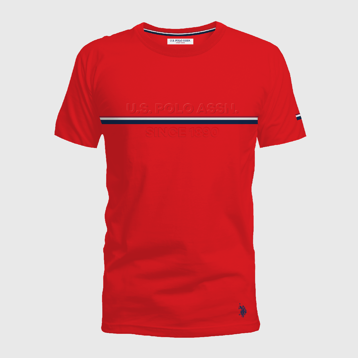 Camiseta roja de algodón para hombre de www.treshop.com.co con franja horizontal y logo bordado en el bajo