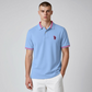 Polo www.treshop.com.co azul claro de algodón para hombre con detalles en rosa en cuello y mangas y logo bordado