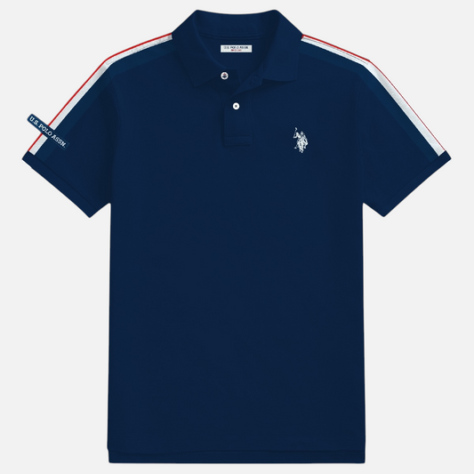 Camisa polo azul marino U.S. Polo Assn. para hombre con franjas blancas y rojas en las mangas y logo bordado