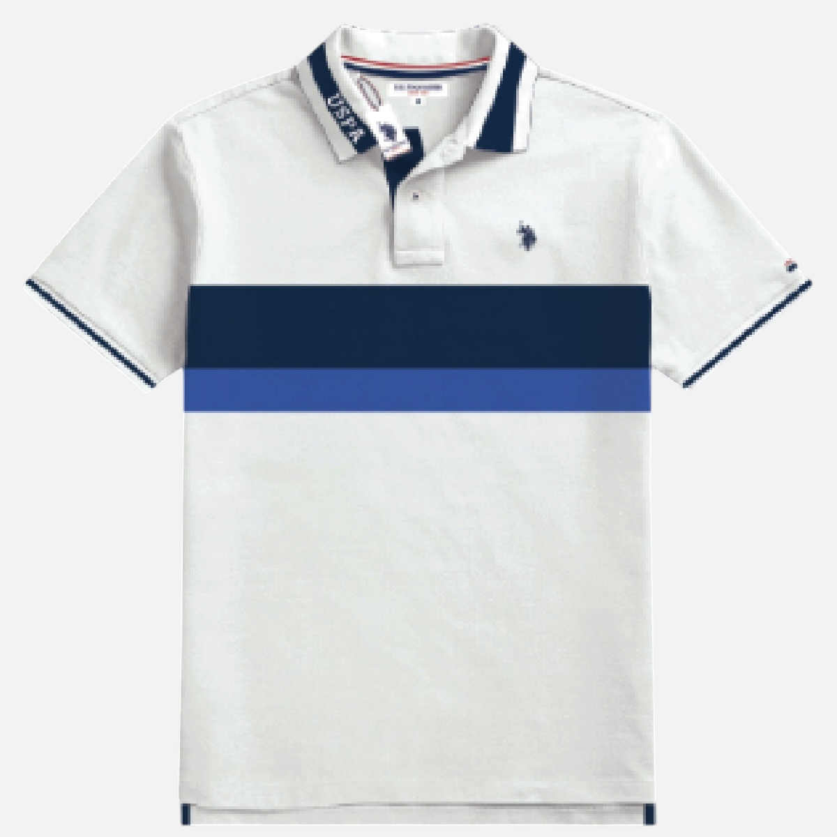 Polo www.treshop.com.co de algodón piqué blanco con franjas azul marino y azul rey, logo bordado y cuello estampado. Marca U.S. Polo Assn.
