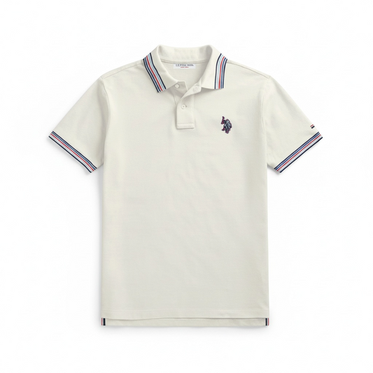 Polo para hombre www.treshop.com.co de algodón color crema con cuello y mangas de rayas tricolores y logo bordado