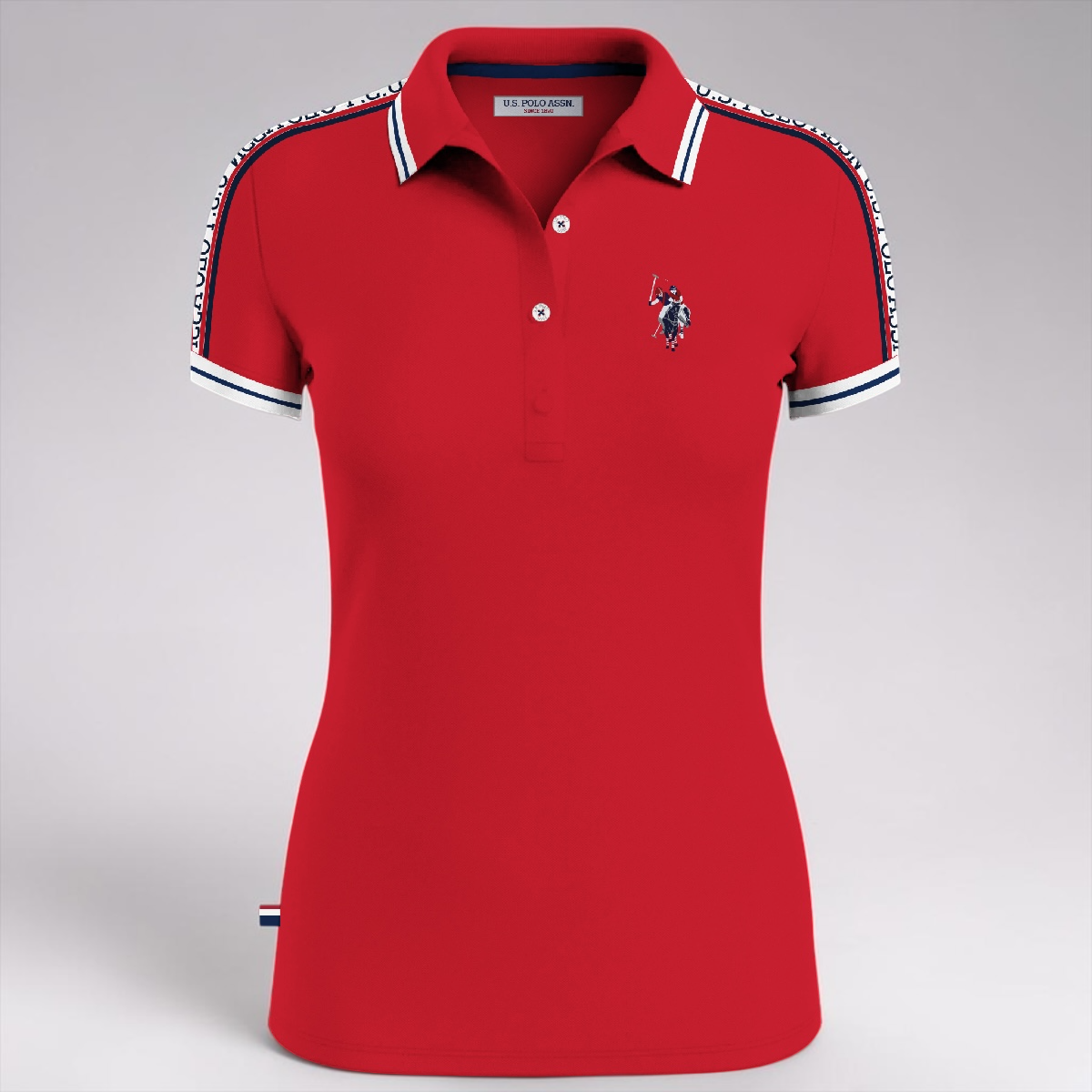 Polo de mujer www.treshop.com.co color rojo en algodón jersey con logo bordado y detalles en mangas