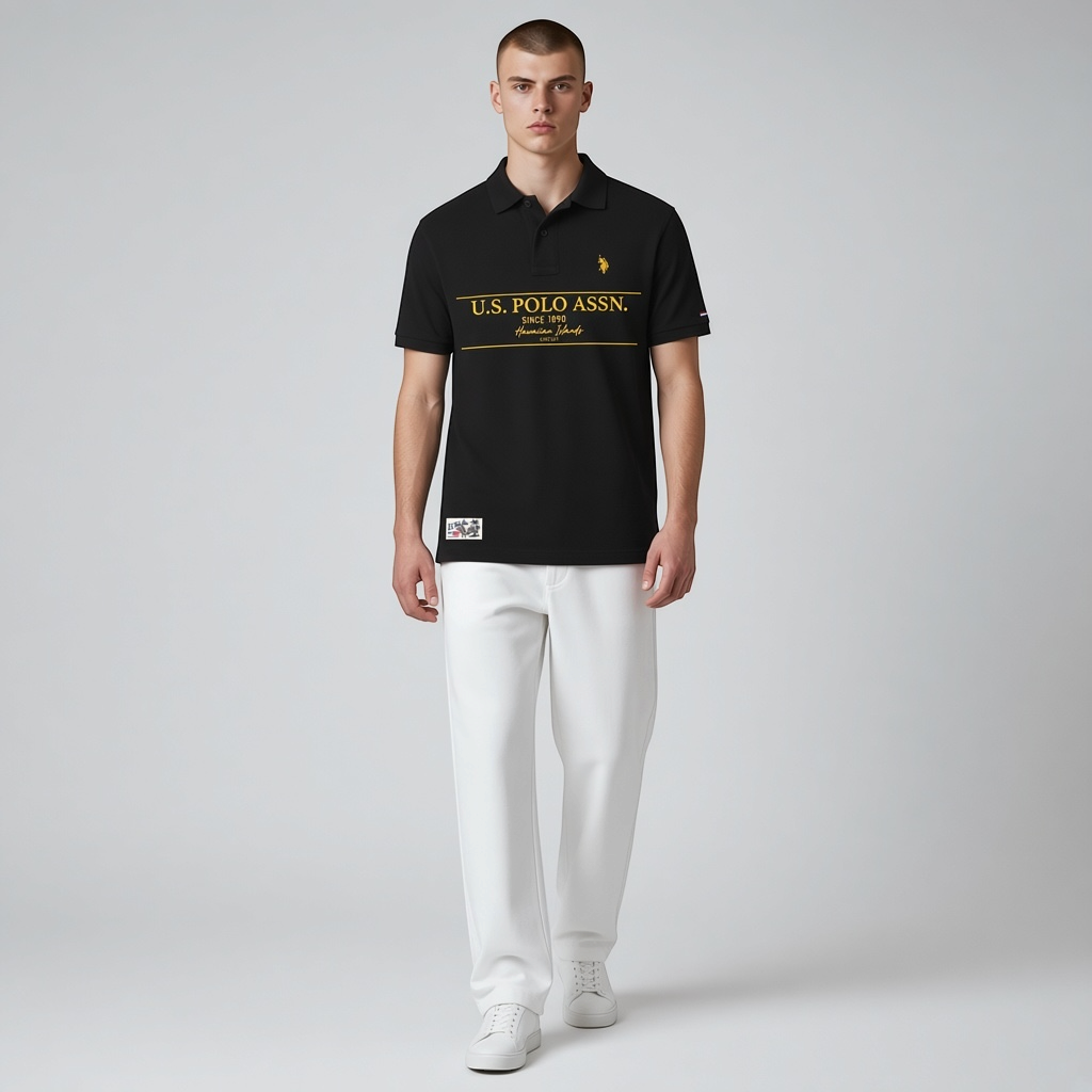 Polo negro de algodón www.treshop.com.co con estampado gráfico amarillo y logo bordado, corte amplio para hombre
