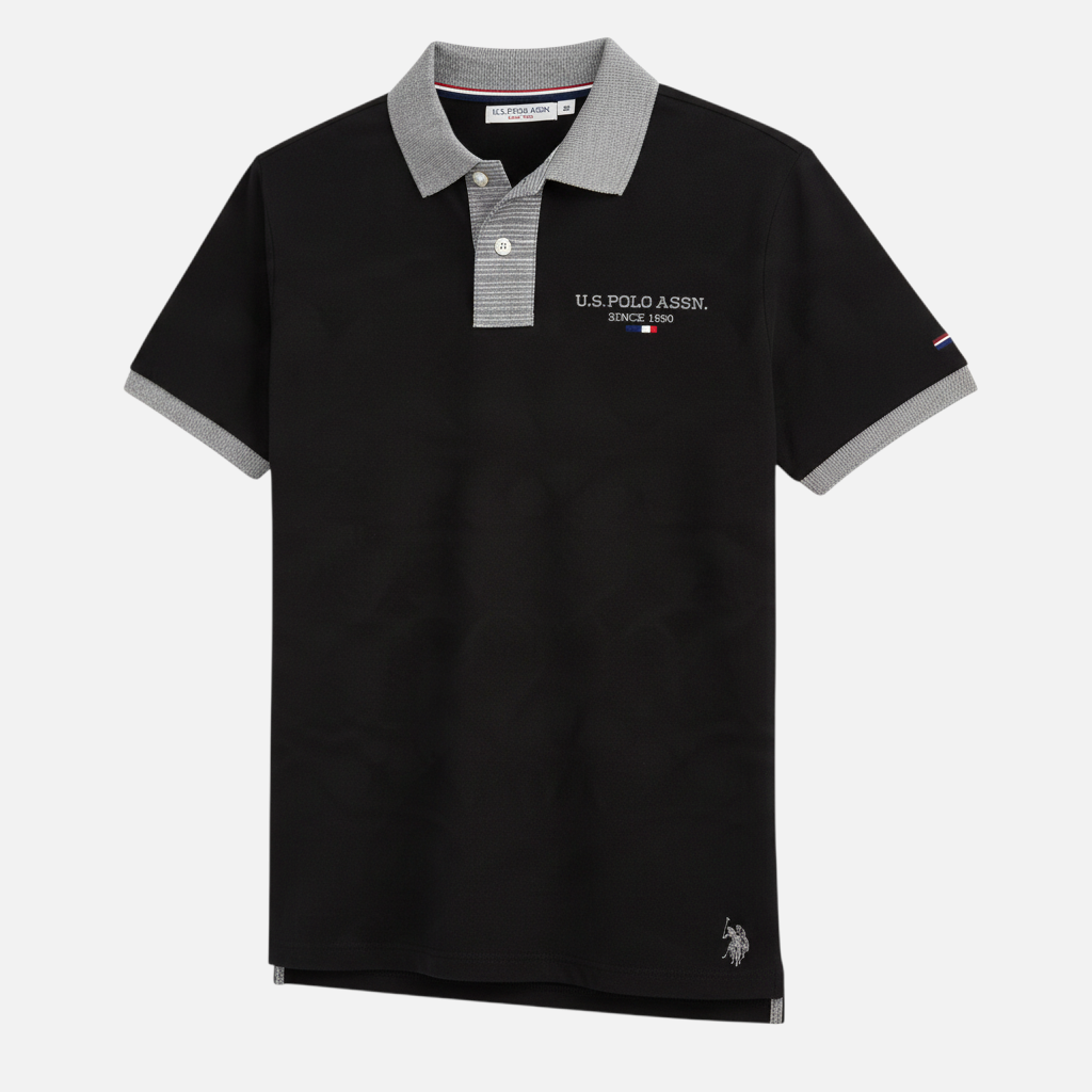 Camiseta polo negra www.treshop.com.co con cuello y puños grises texturizados y logo bordado U.S. Polo Assn.
