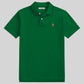 Camiseta polo verde para hombre de www.treshop.com.co con cuello acanalado y logotipo bordado en el pecho